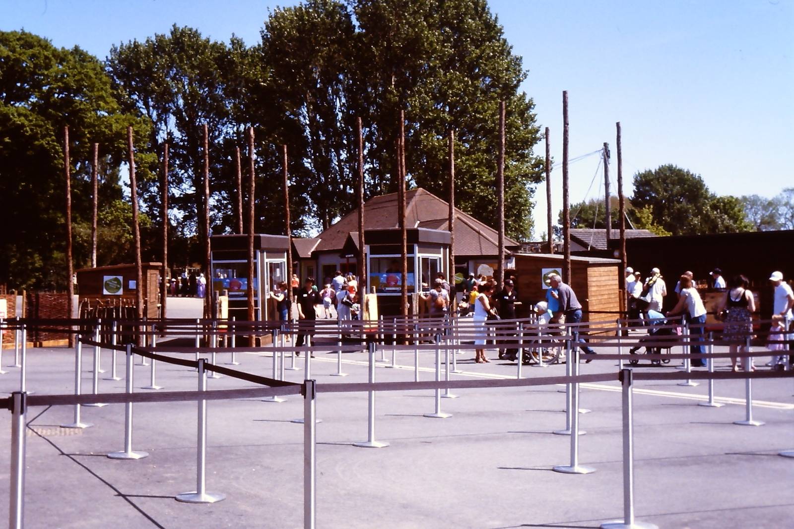 Twycross Zoo entrance