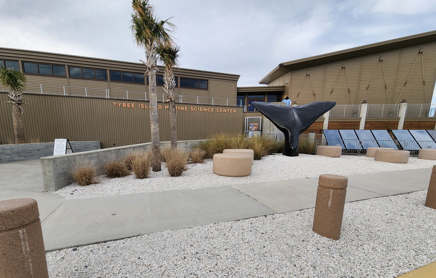 Tybee Island Marine Center - Building entrance