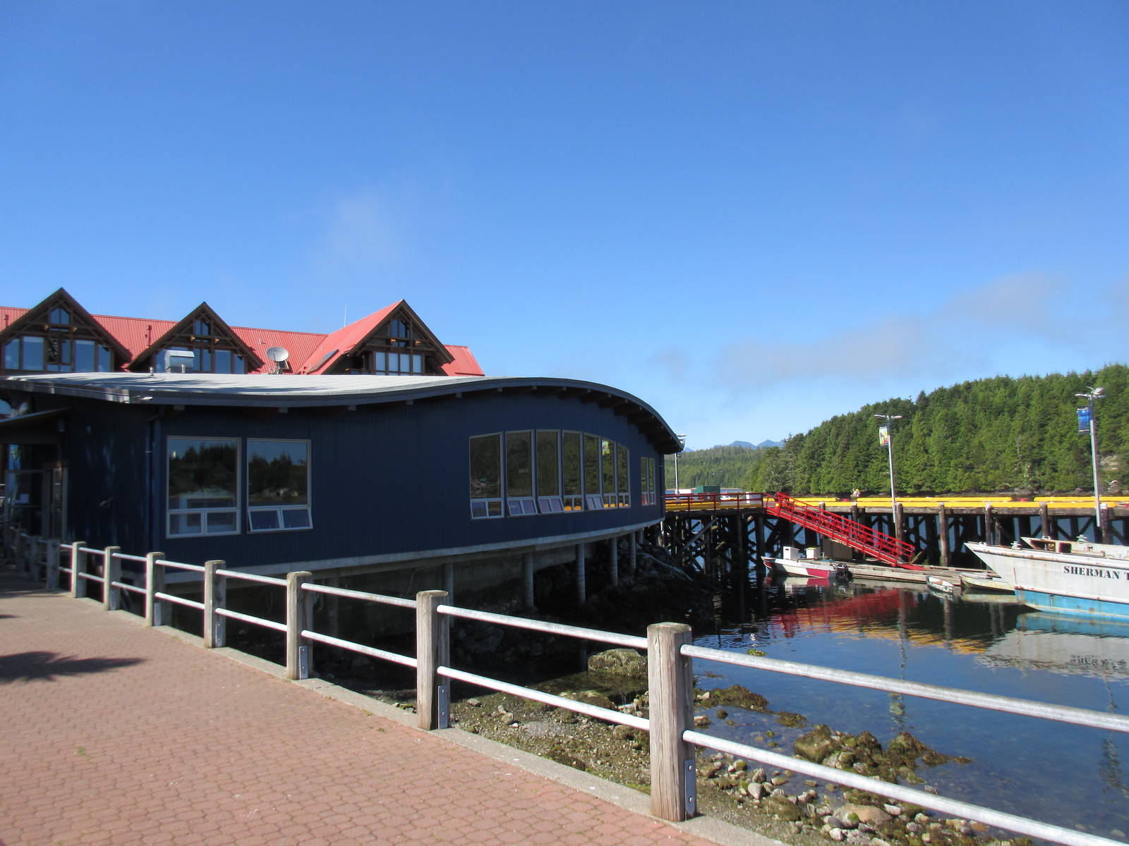 Ucluelet Aquarium (new building opened in 2012)