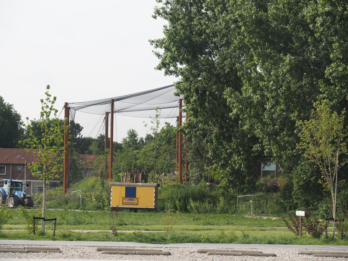 Umvikeli - New aviary for vultures, secretary birds and other African birds, seen from the parking lot, 2025-06-09