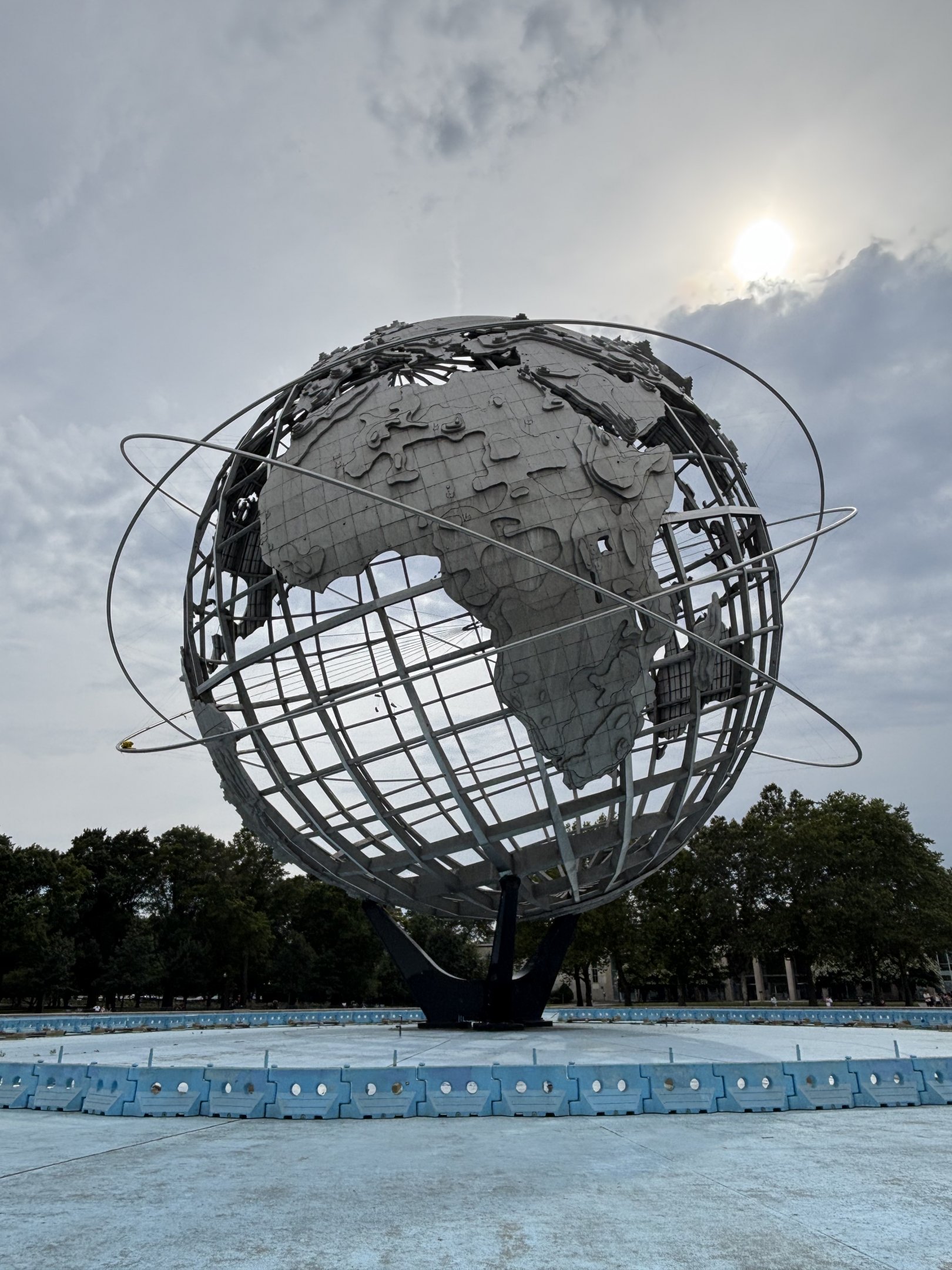 Unisphere - short walk from zoo
