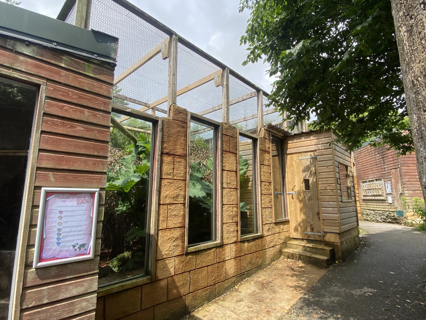 Unlabelled enclosure 050625