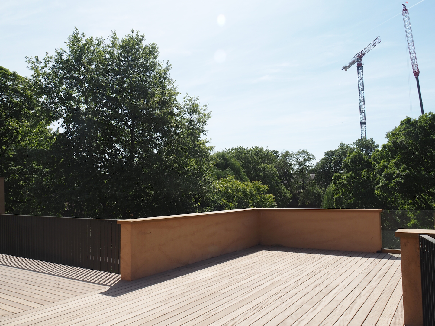 Upper viewing area on top of the hippo house, 2025-05-14