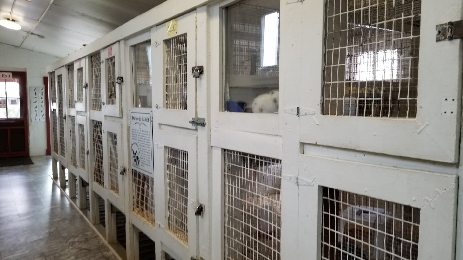 USVP - Row of hutches