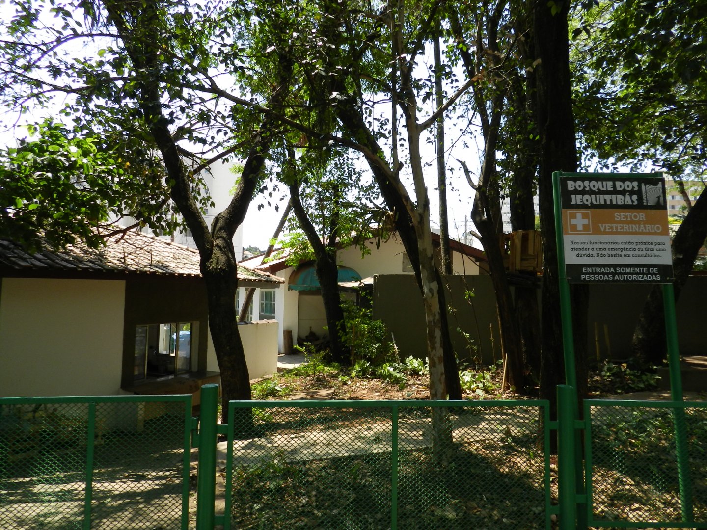 Veterinary hospital - Campinas zoo (BDJ)
