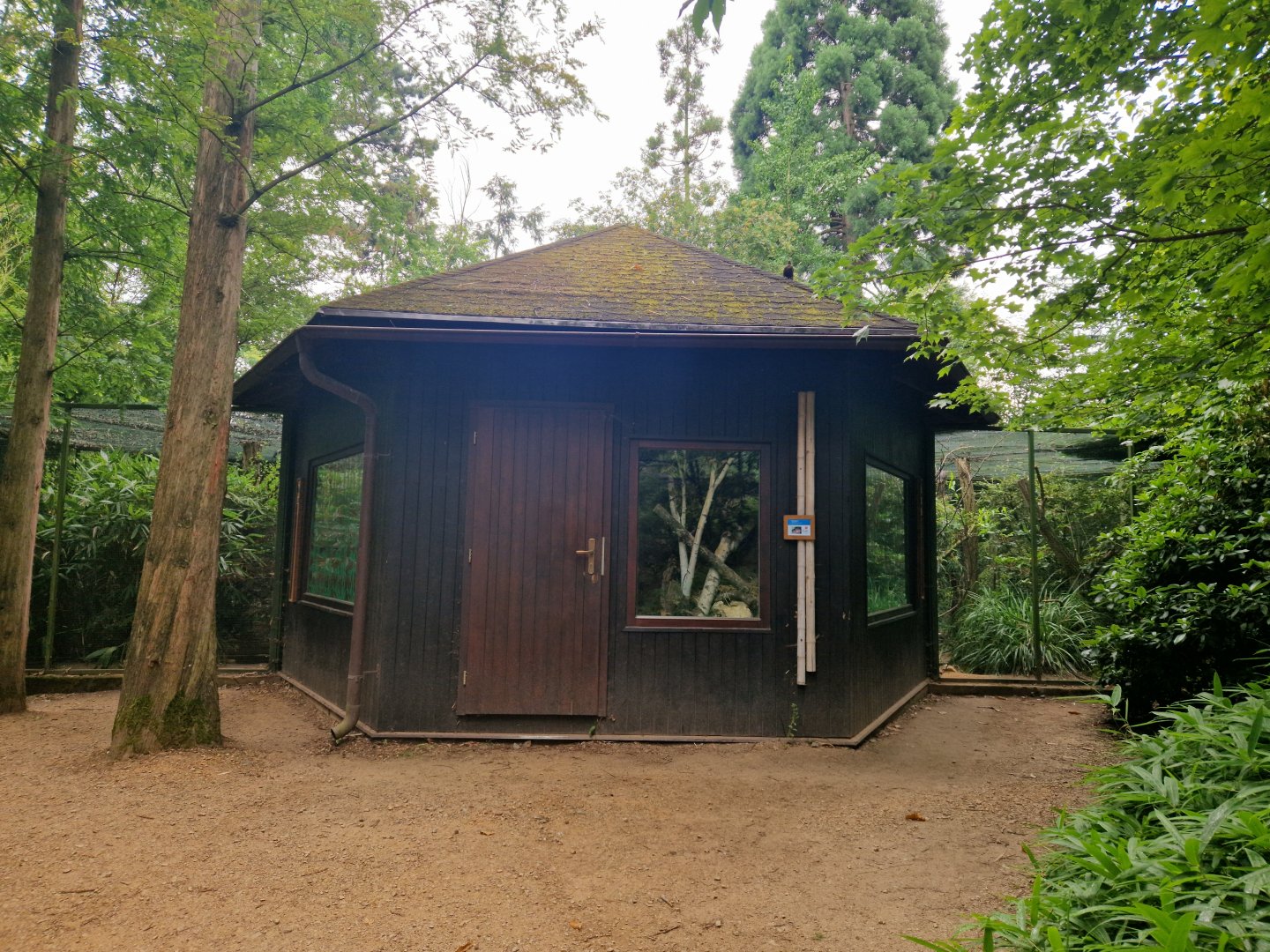 View bird aviaries and rodent enclosure