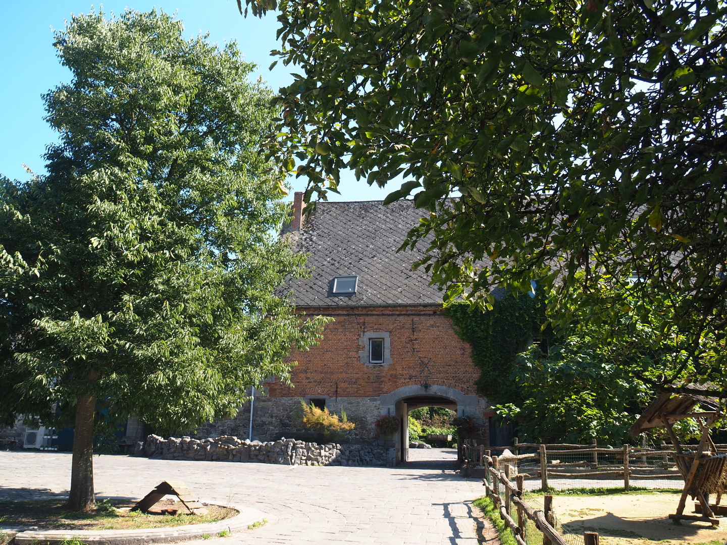View in the Cambron Abbey farm area, 2021-09-03