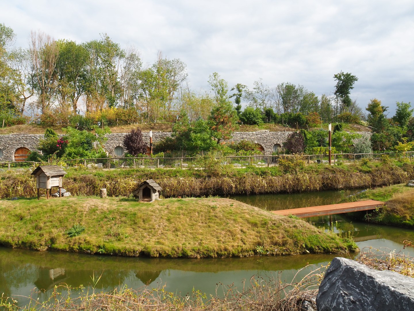 View in The Last Frontier with part of the American beaver exhibit and Full Moon Lodges, 2022-09-15