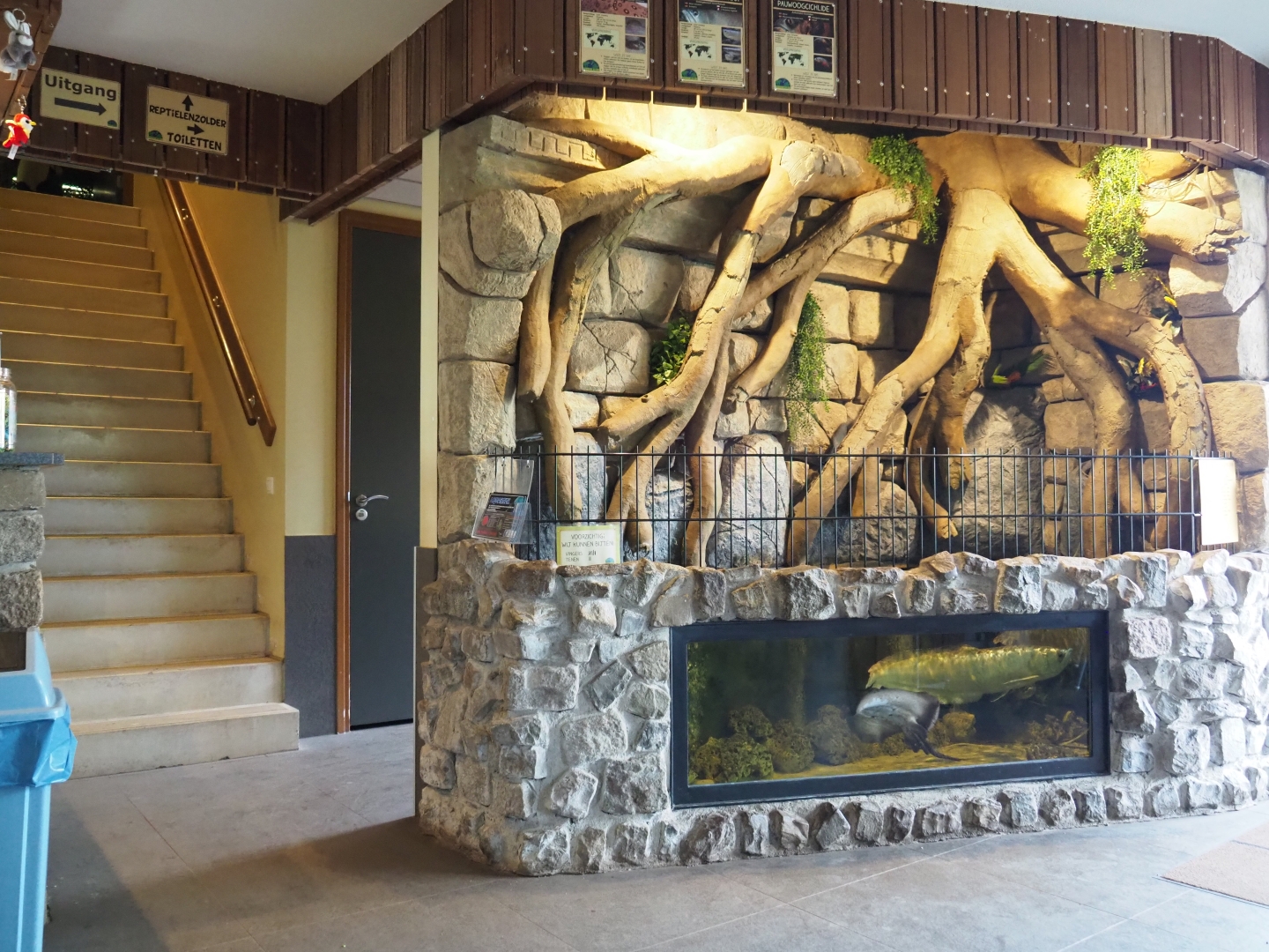 View in the main building with aquarium and stairs, 2019-04-06