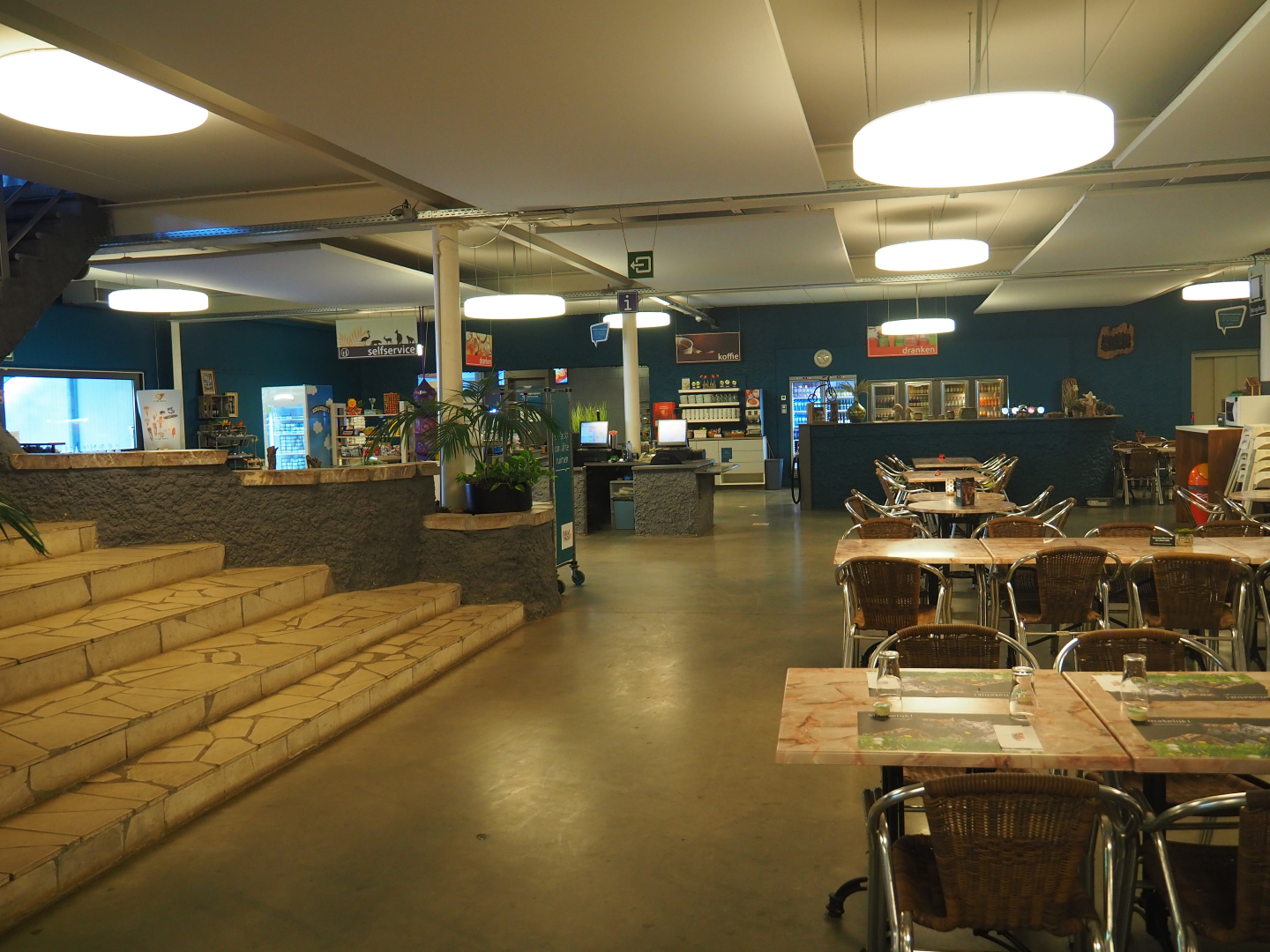 View in the restaurant, 2019-08-11