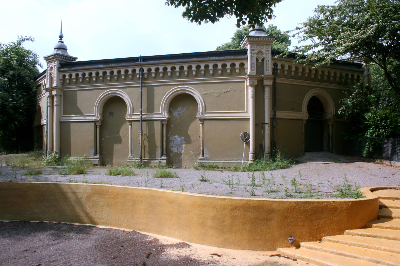 View of old Hippo Exhibit; Cologne; 28th May 2011