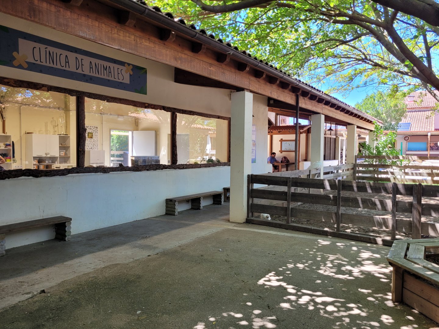 View of visible keeper area -Sendaviva (2024)