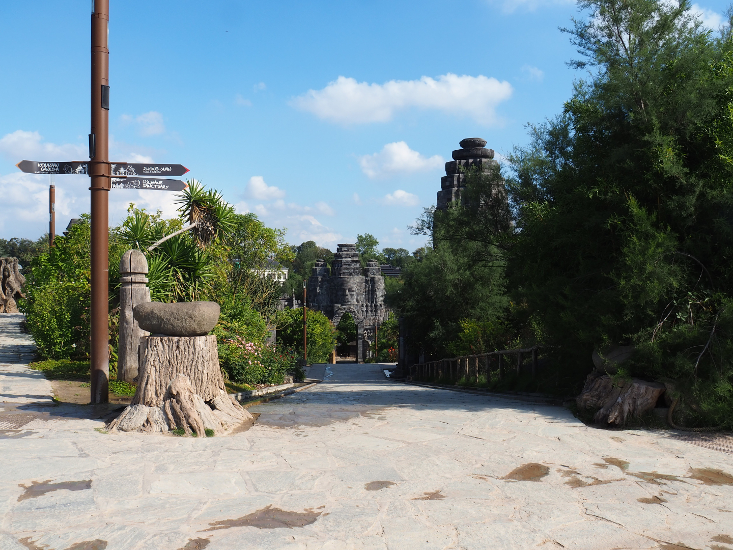 View of walkway in The Kingdom of Ganesha, 2020-09-02