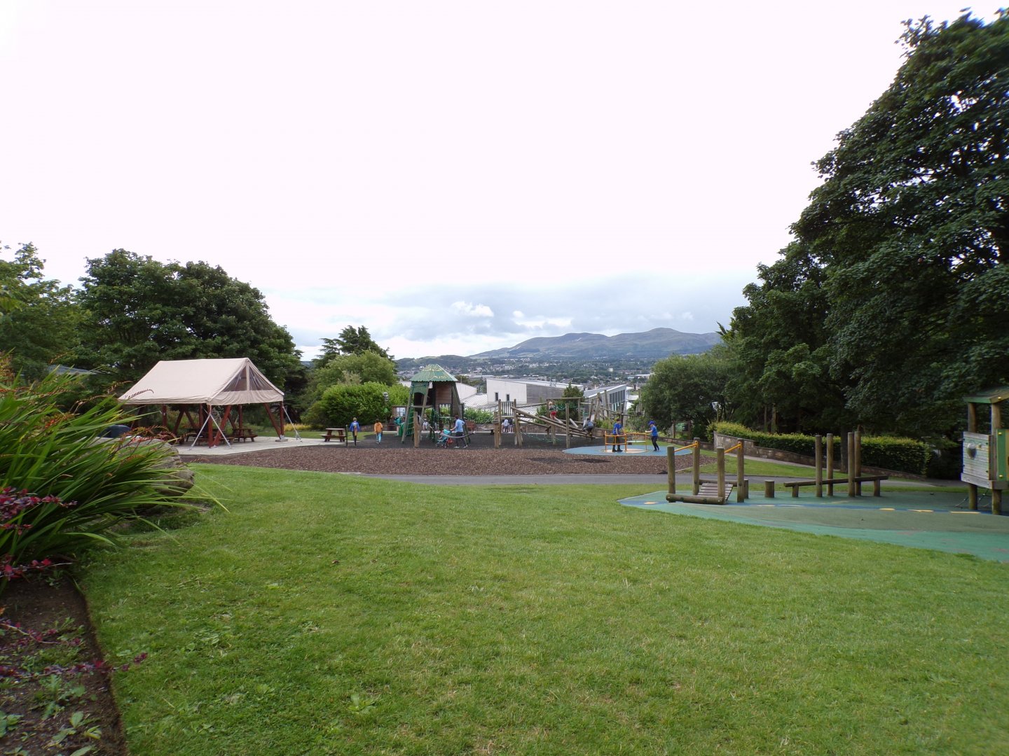 View over the park and the chimpanzee enclosure 17.7.23
