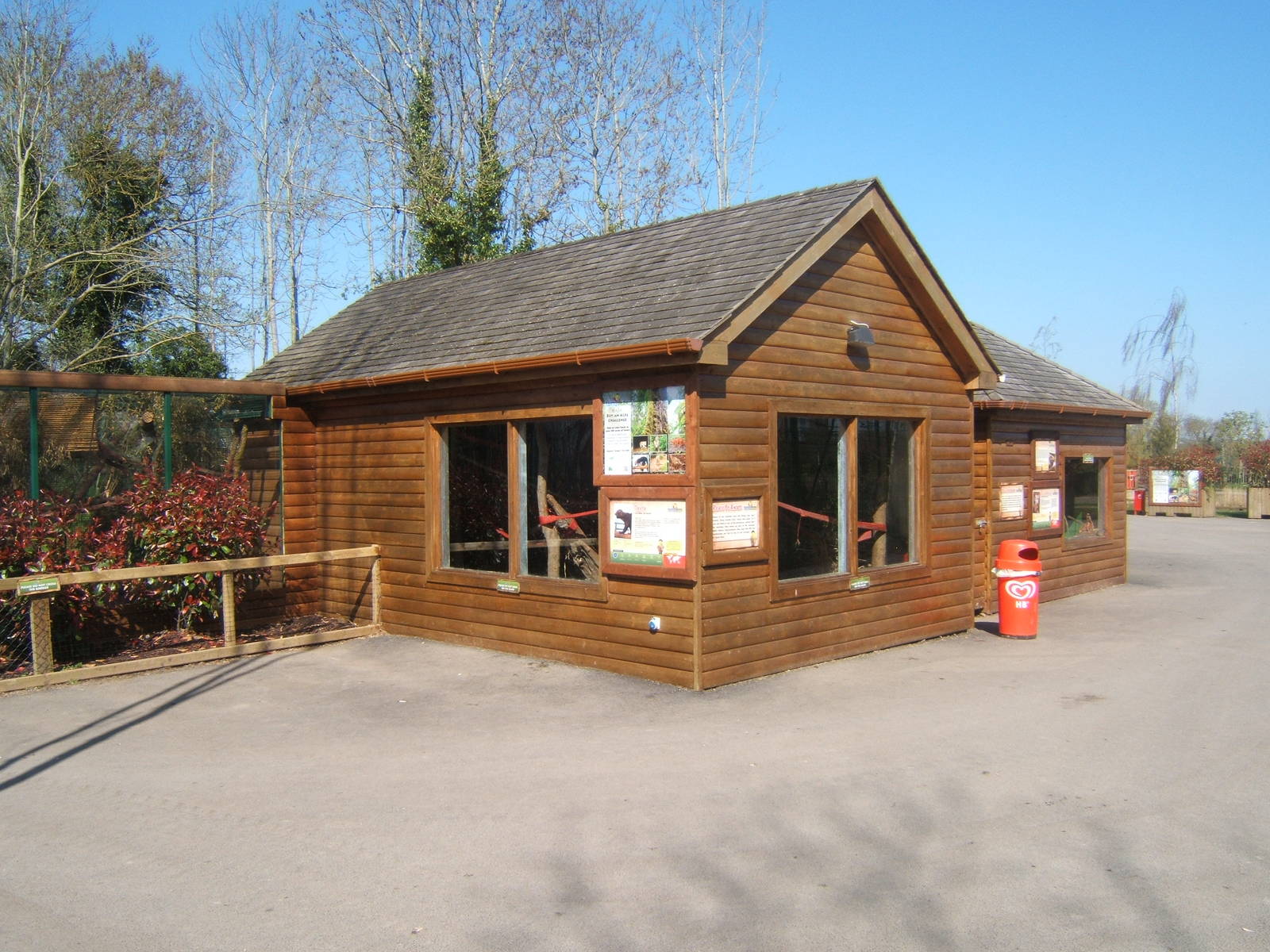 View Tayra house and enclosure