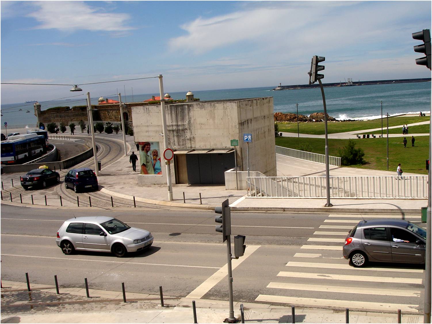View to Porto Shore from Sea Life Porto, 21/04/11