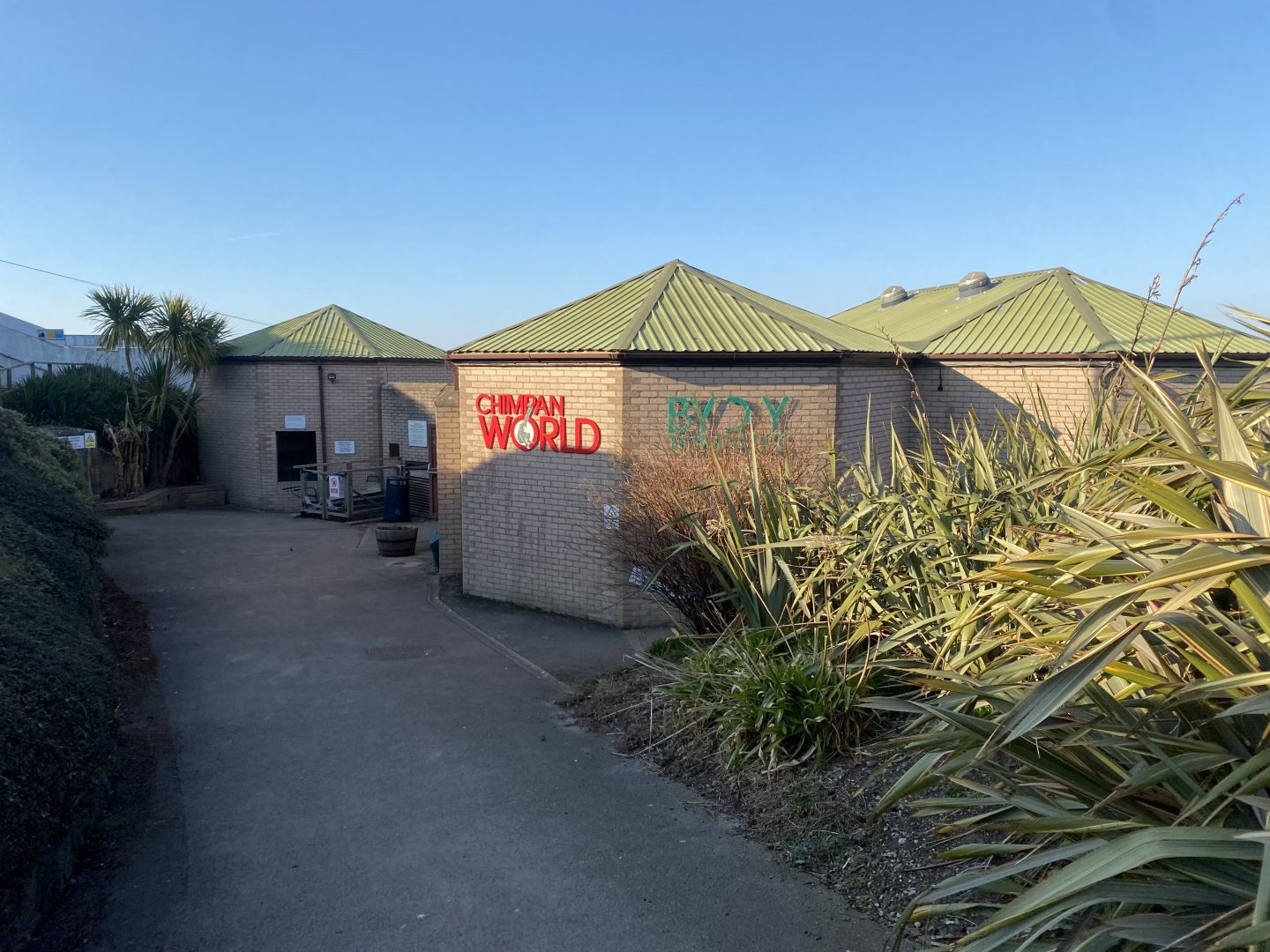 View towards Chimpan World 190325