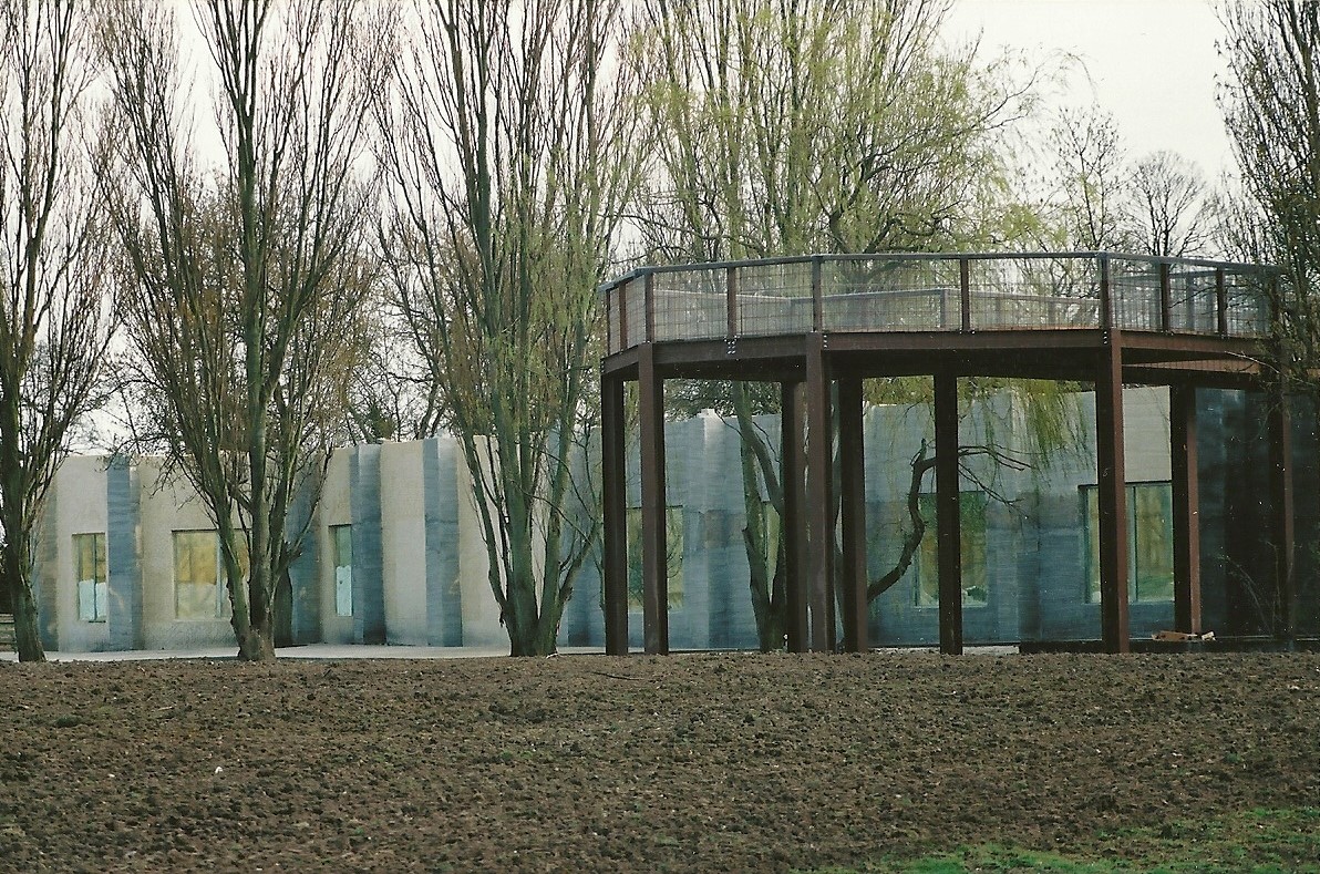 Viewing area looking out over the Lost Kingdom, 4th April 2003