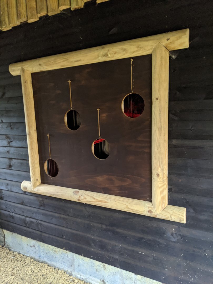 Viewing cut-outs / Hamerton / 9-12-20