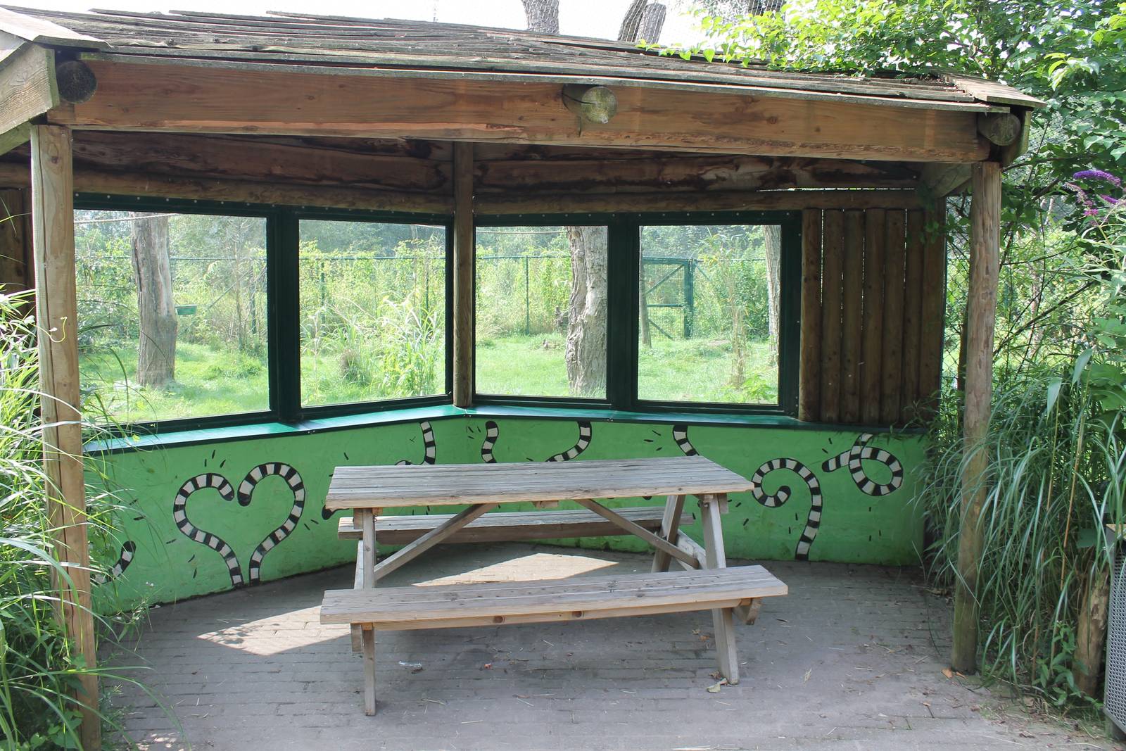 Viewing-place into the Lemur walk-through