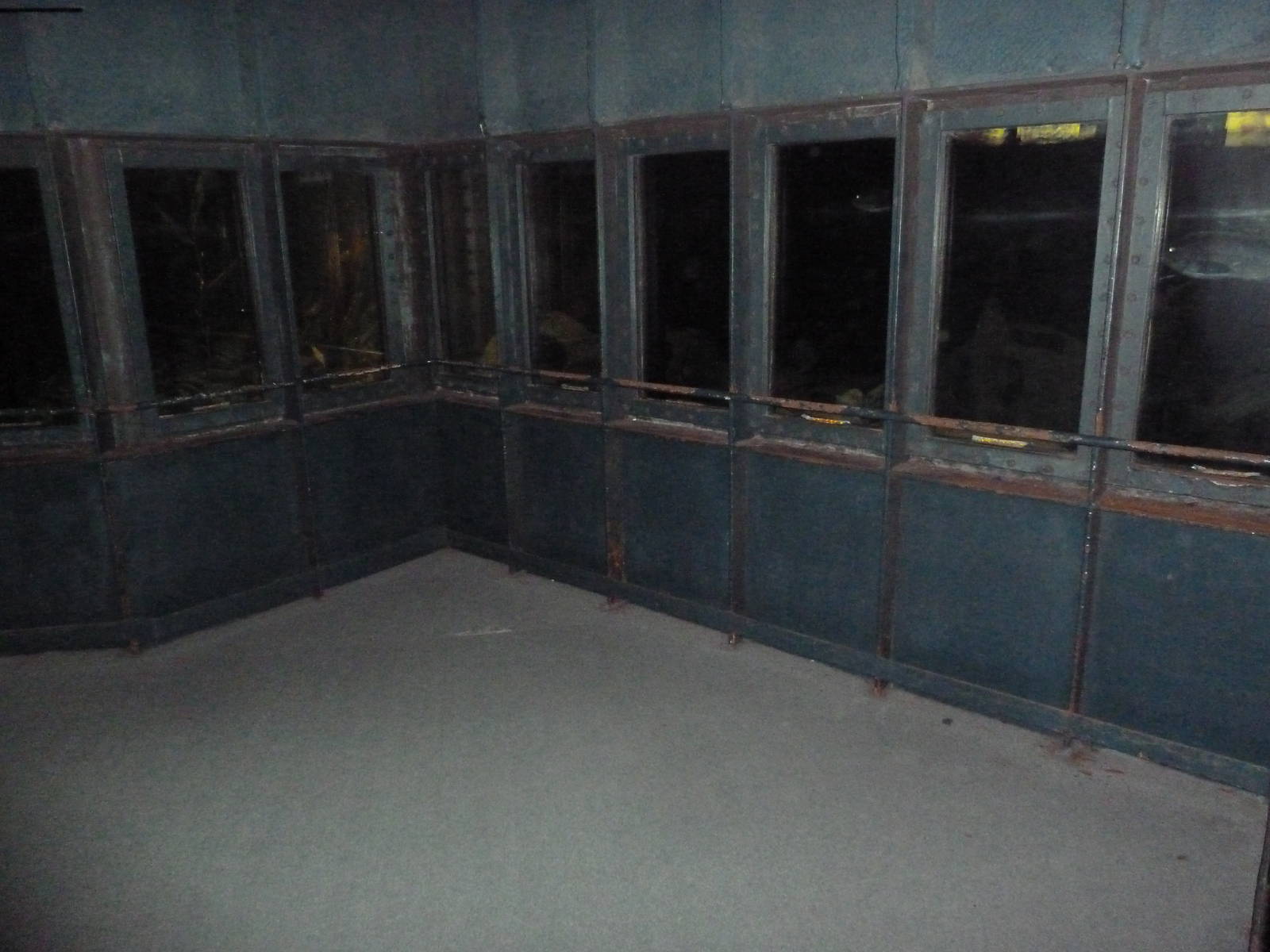 Viewing Windows - With Flash