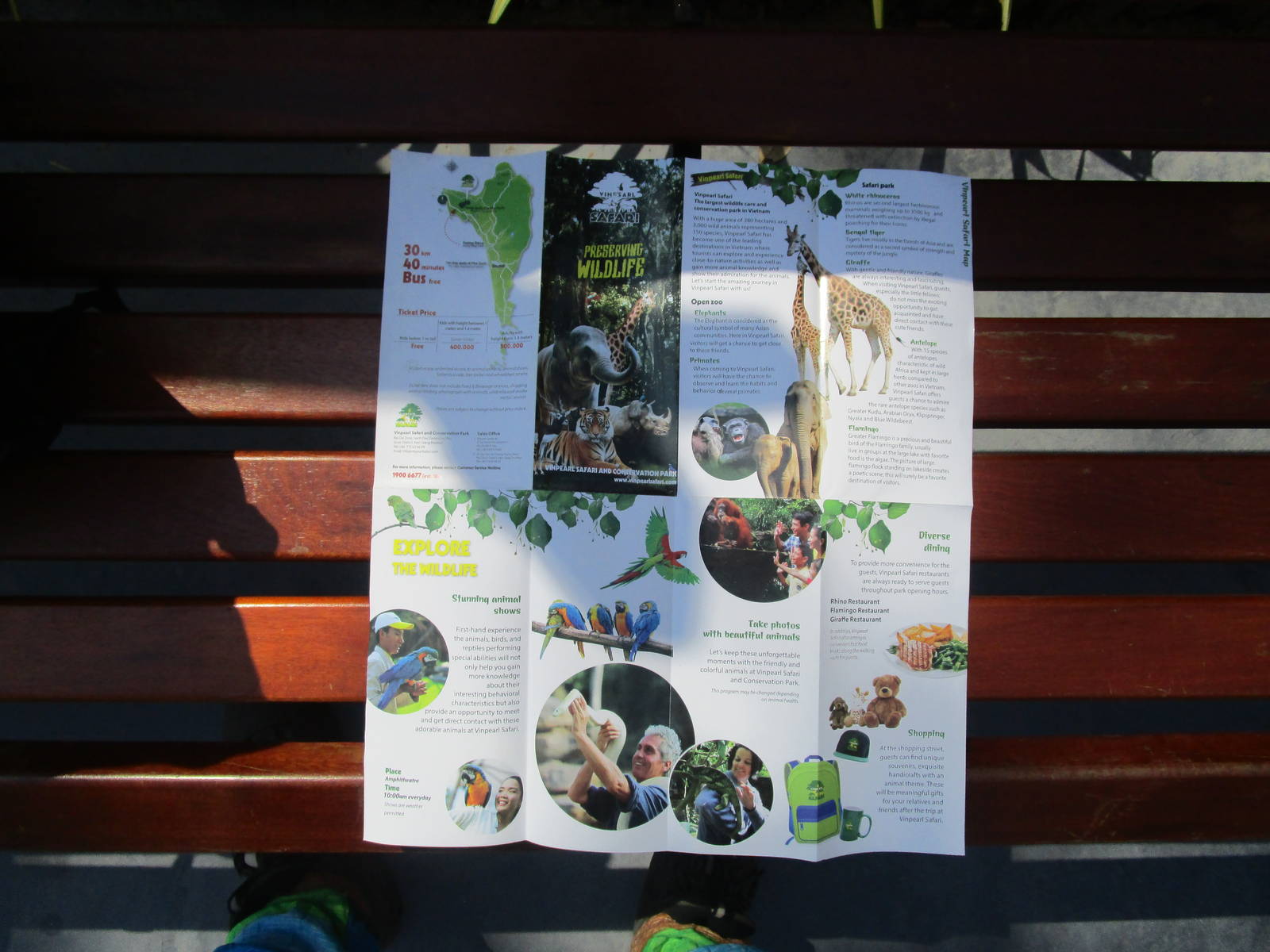 Vinpearl Safari - Back of Paper Map