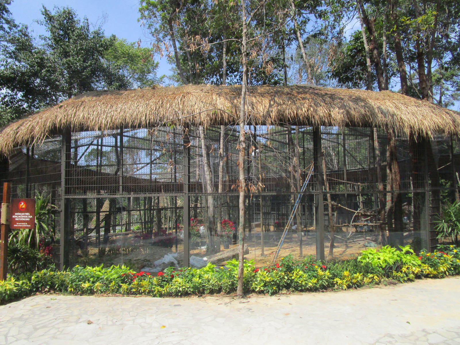 Vinpearl Safari - Silvered Langur Enclosure