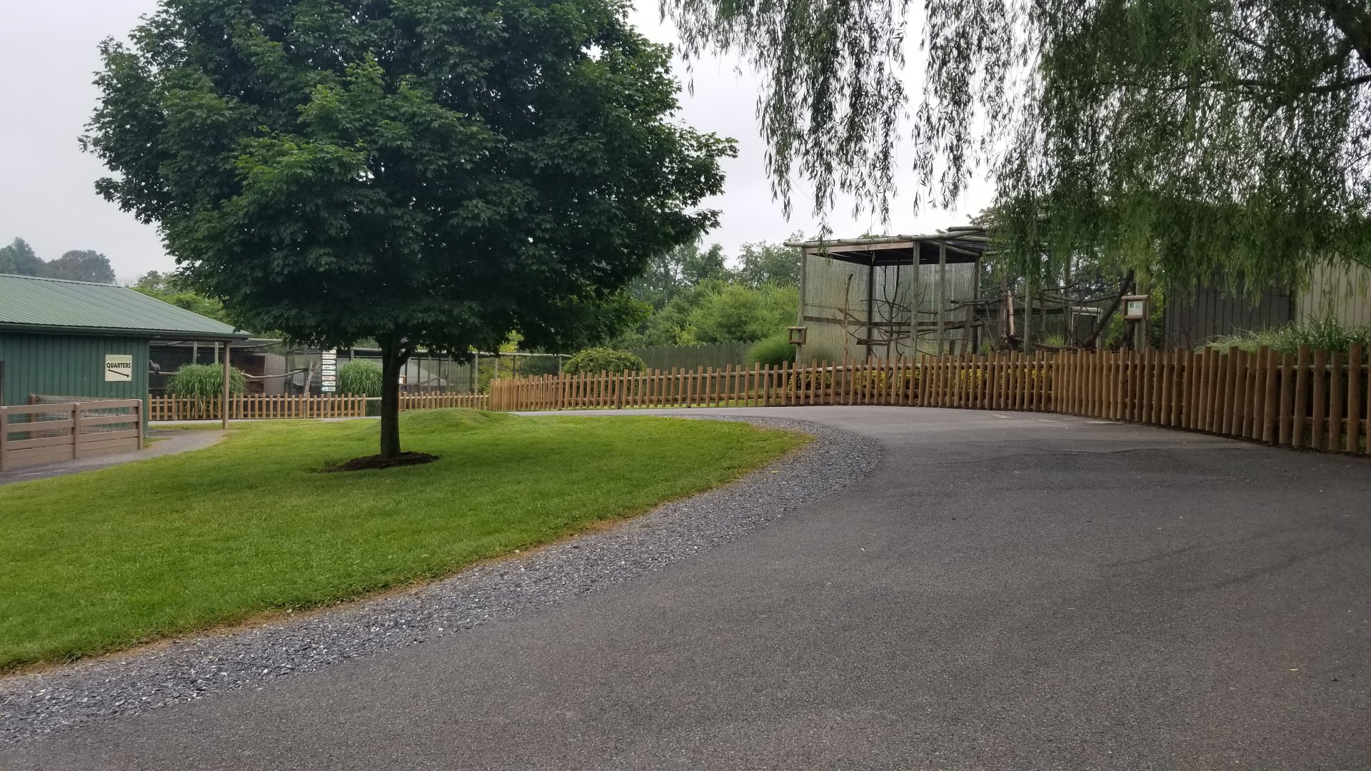 Virginia Safari Park - Path past reptile building