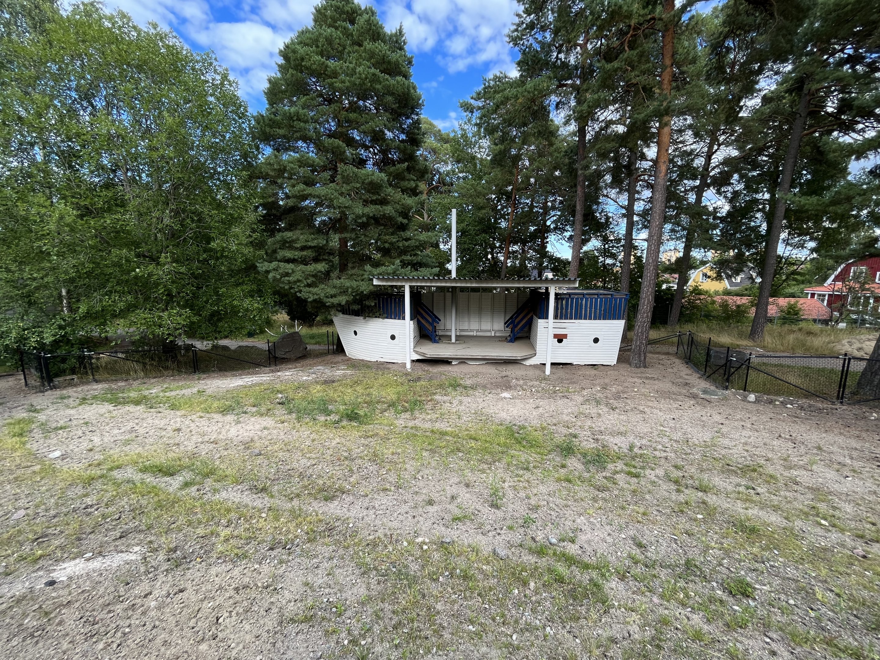 Visayan Warty Pig Exhibit (with boat!)