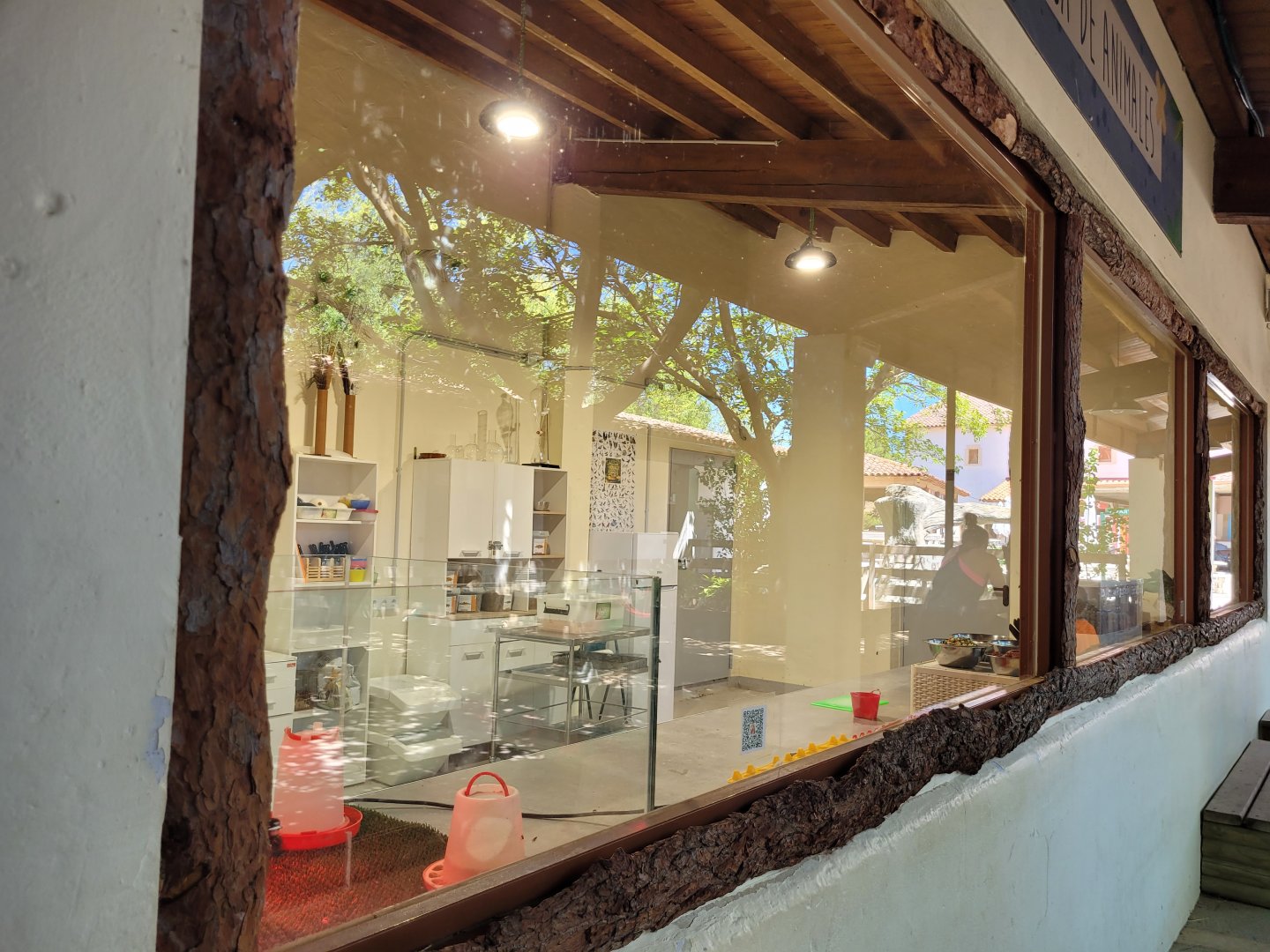 Visible keeper work space -Sendaviva (2024)