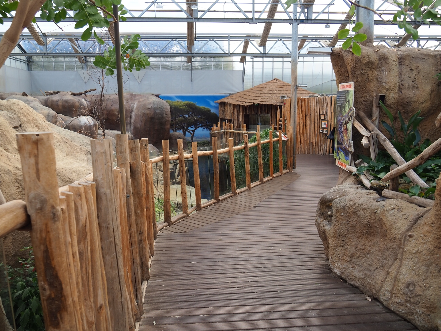 Visitor area in the Crocodile River house (Nov 10th, 2018)