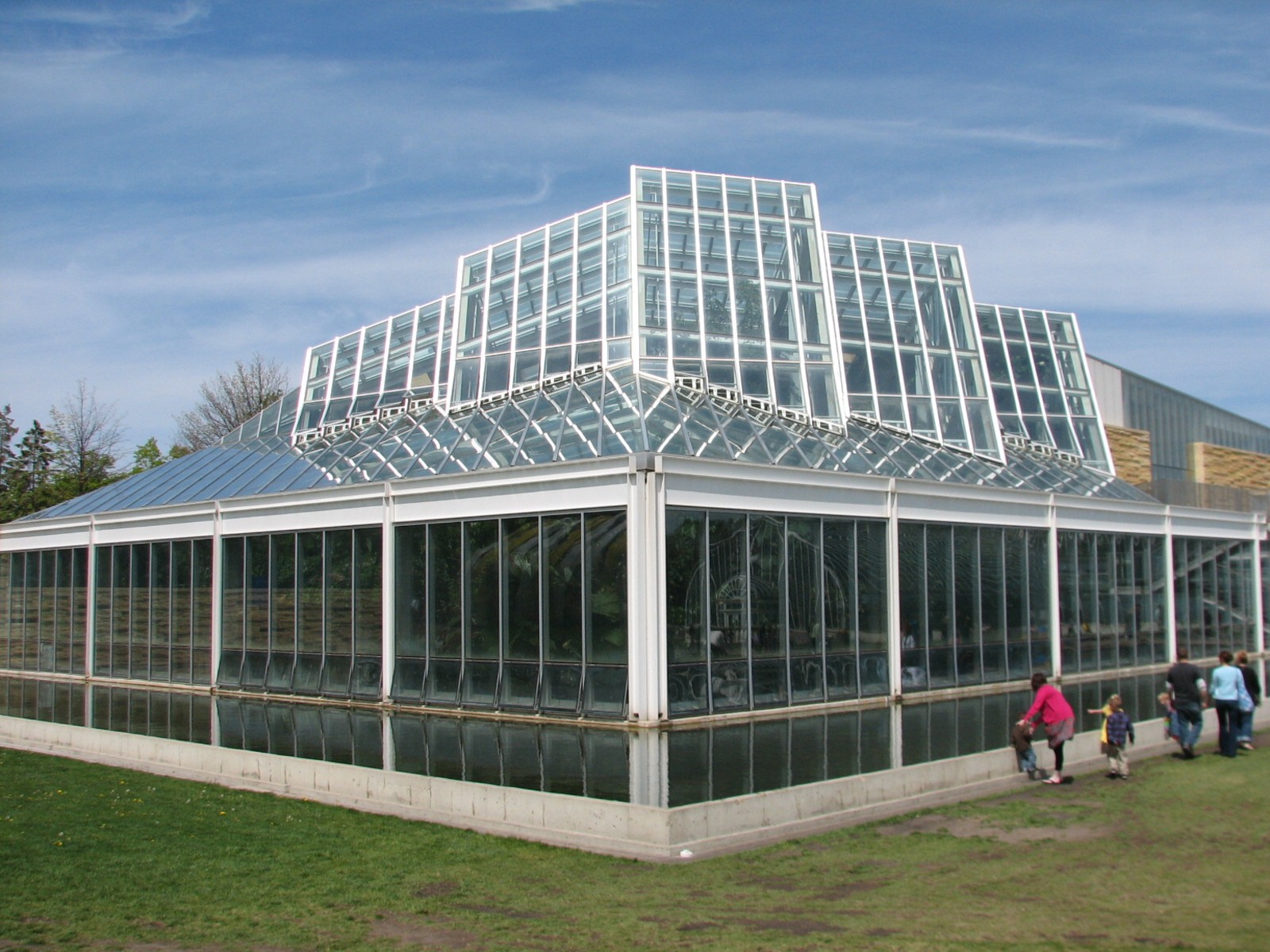 Visitor Center and Tropical Encounters - Exterior
