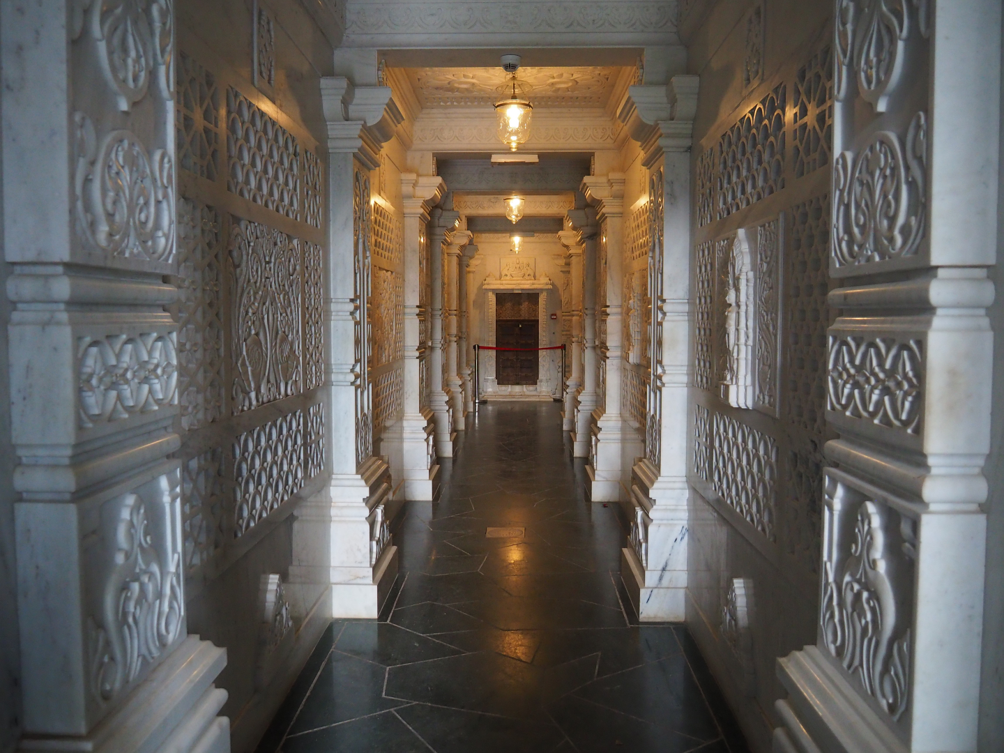 Visitor walkway in the Sumatran orangutan temple, 2019-10-04