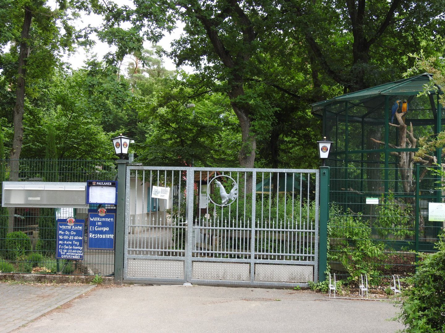 Vogelpark Viernheim entrance