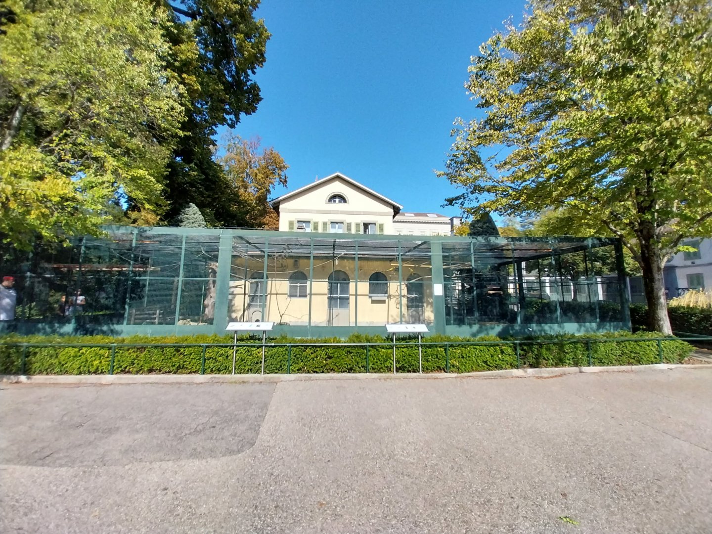 Volières Parc de Mon-Repos (Lausanne) - Large aviary