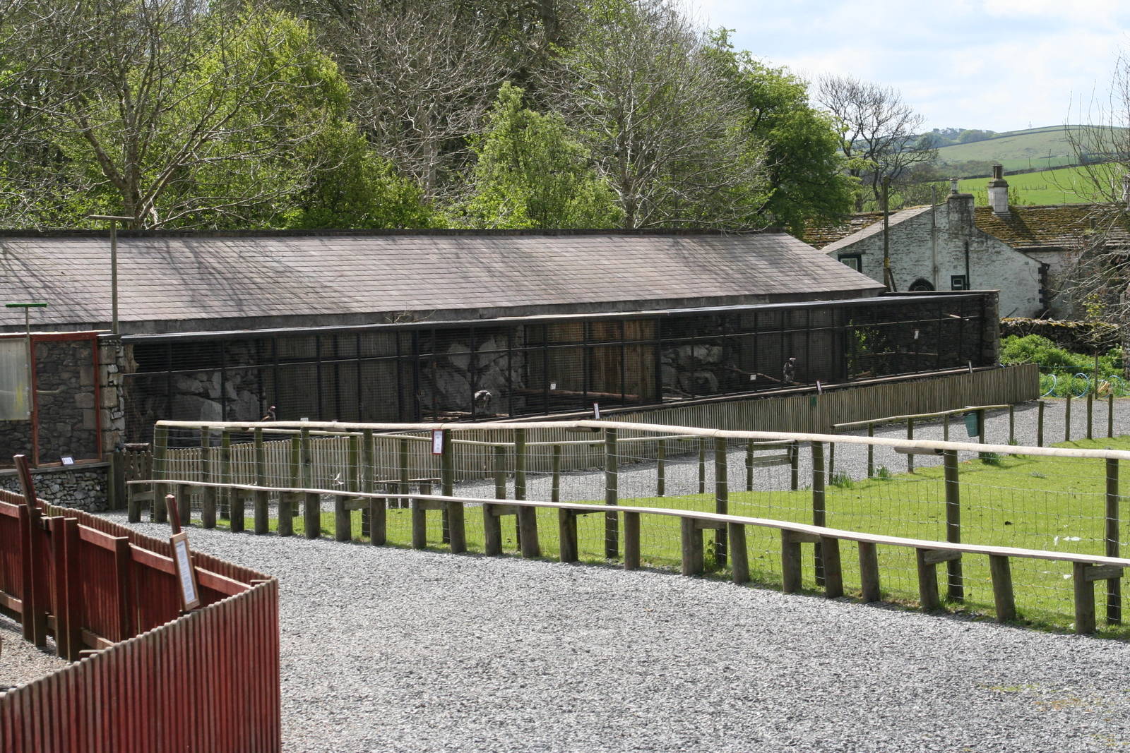 Vulture aviaries @ Yorkshire Dales Falconry 03.05.09