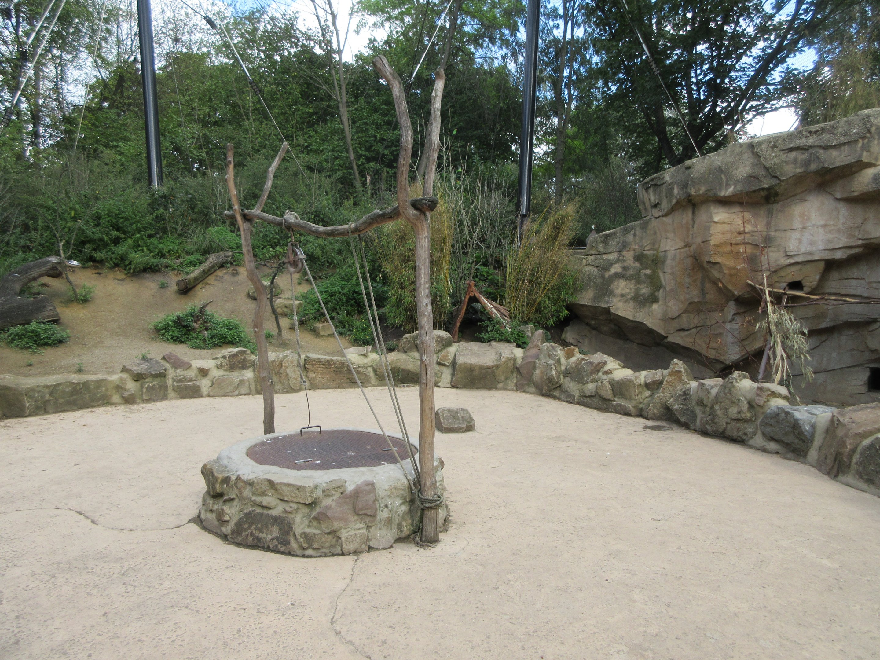 Walk-through African Aviary