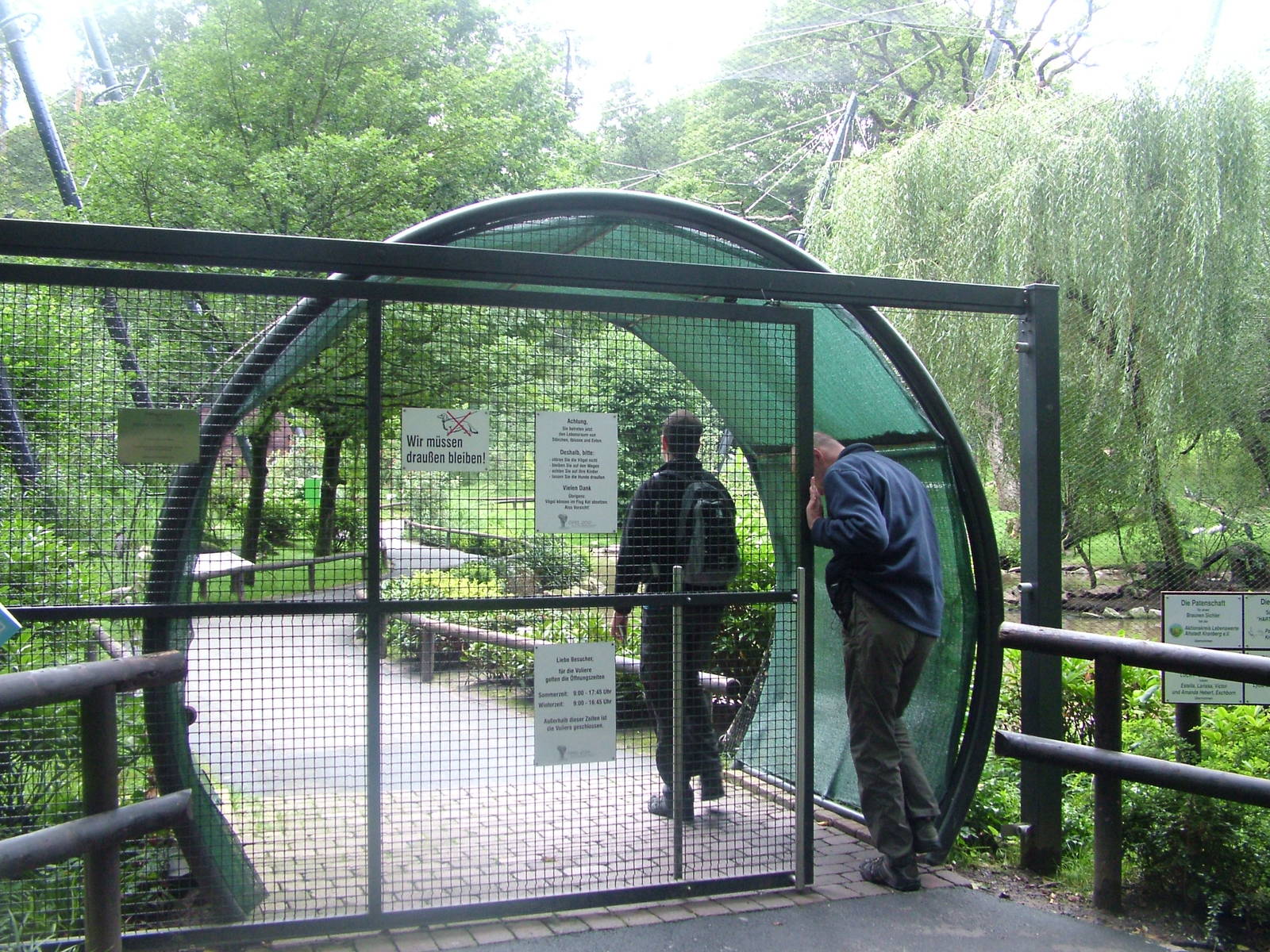 Walk-through Aviary at Opel-Zoo Kronberg, 30/08/10
