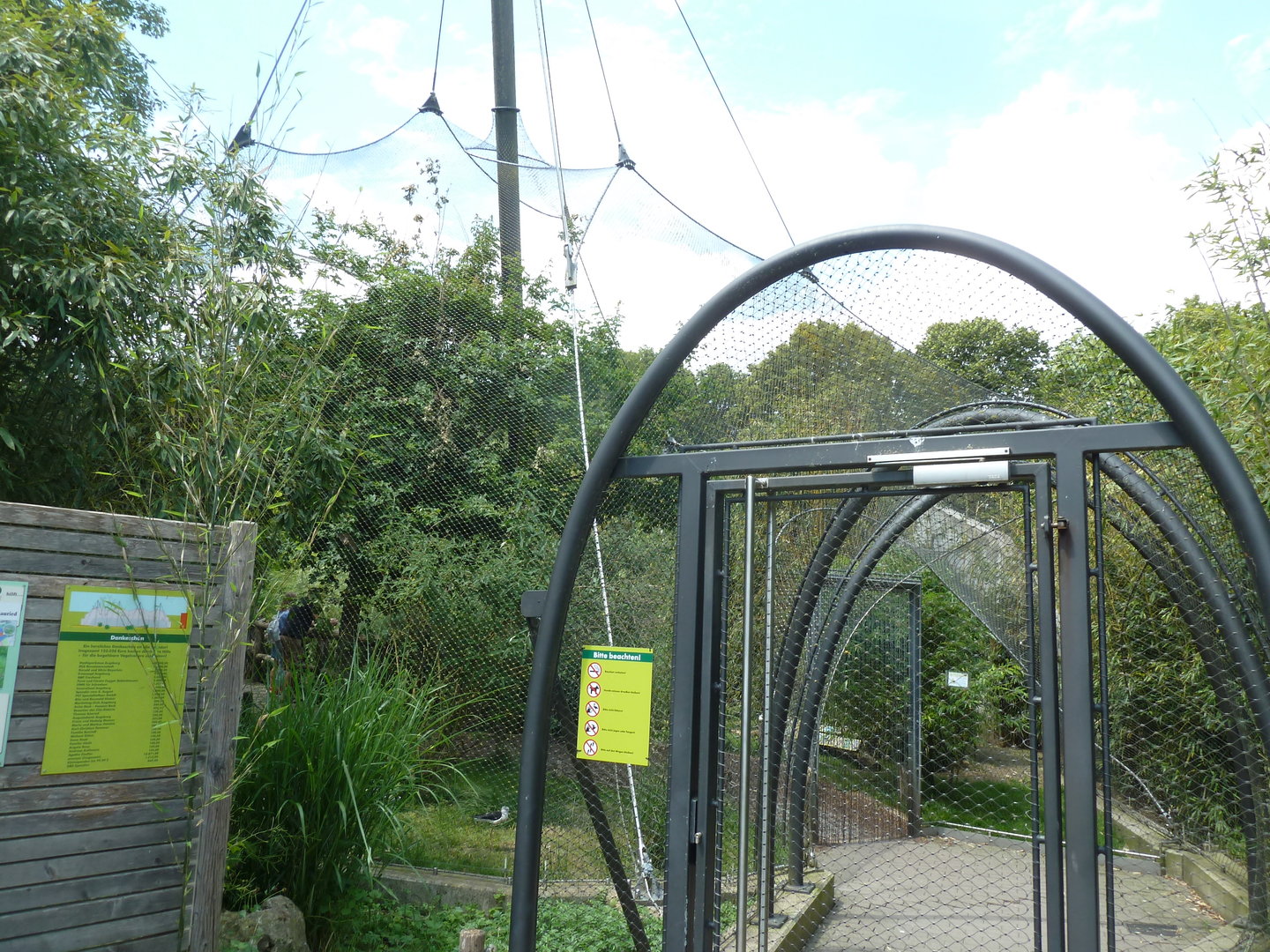Walk through aviary for wading birds