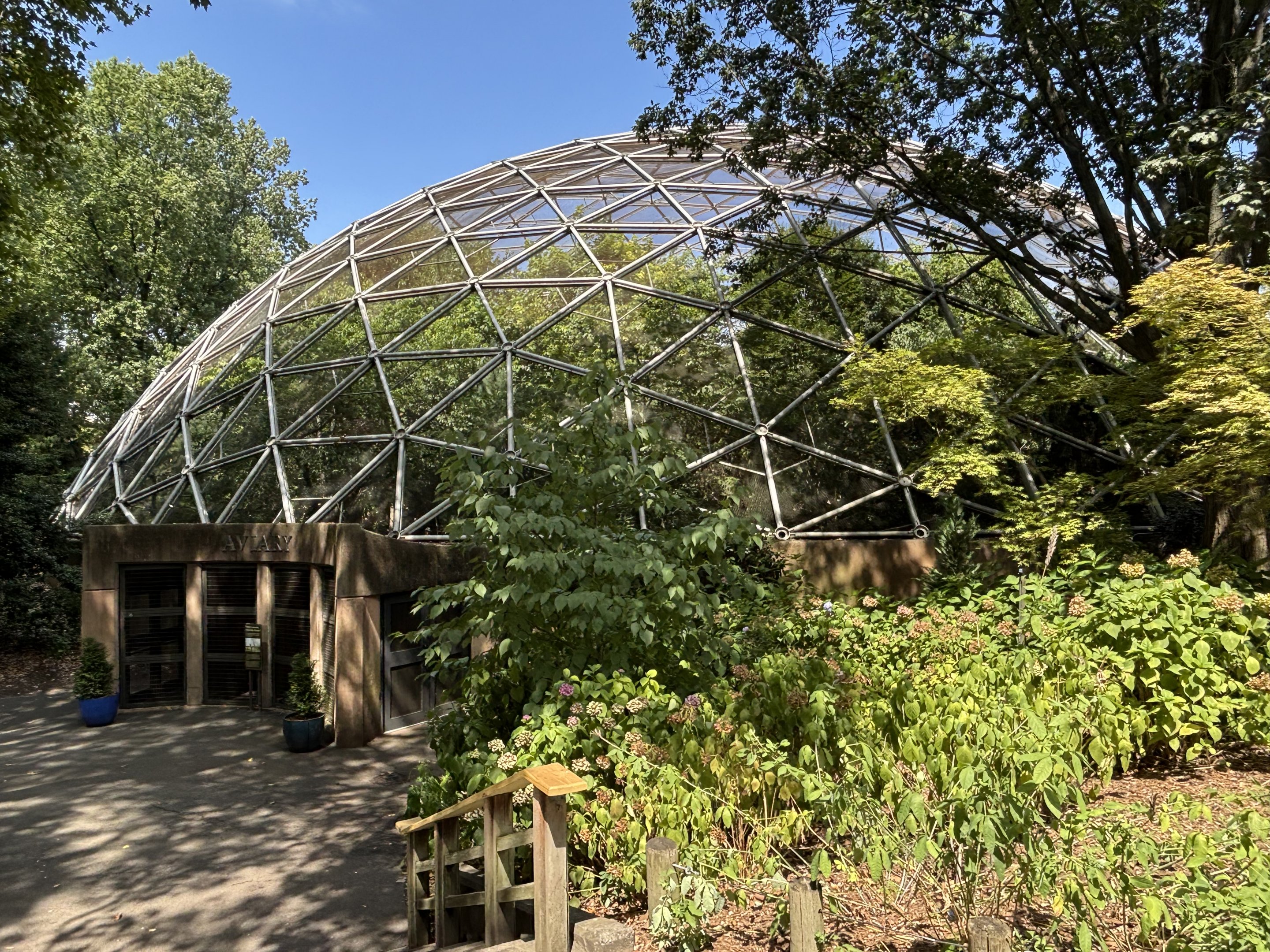 Walk-through Aviary