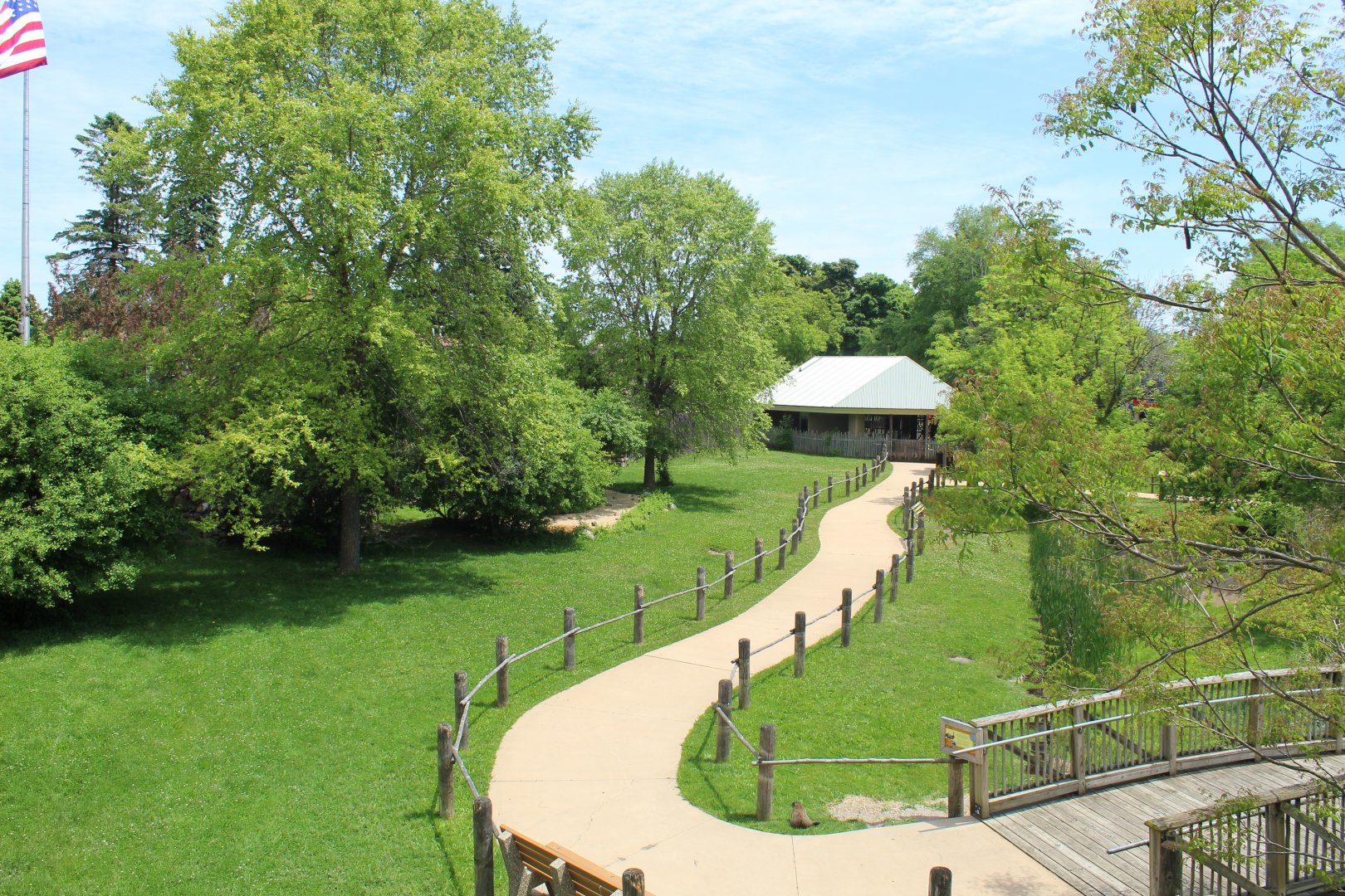 Walkabout Creek (Kangaroo, Wallaroo, Emu)