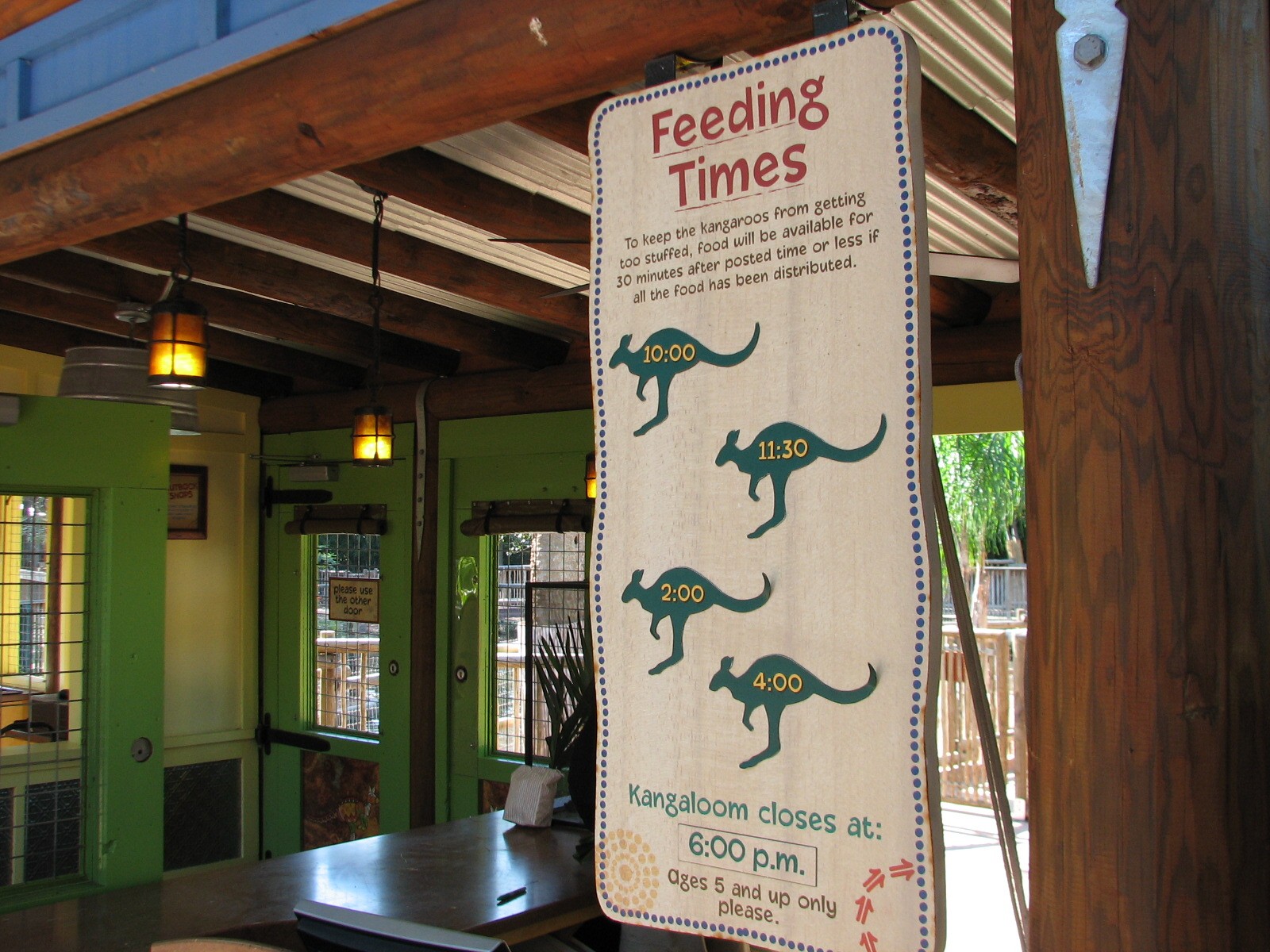 Walkabout Way - Kangaloom - Feeding Times