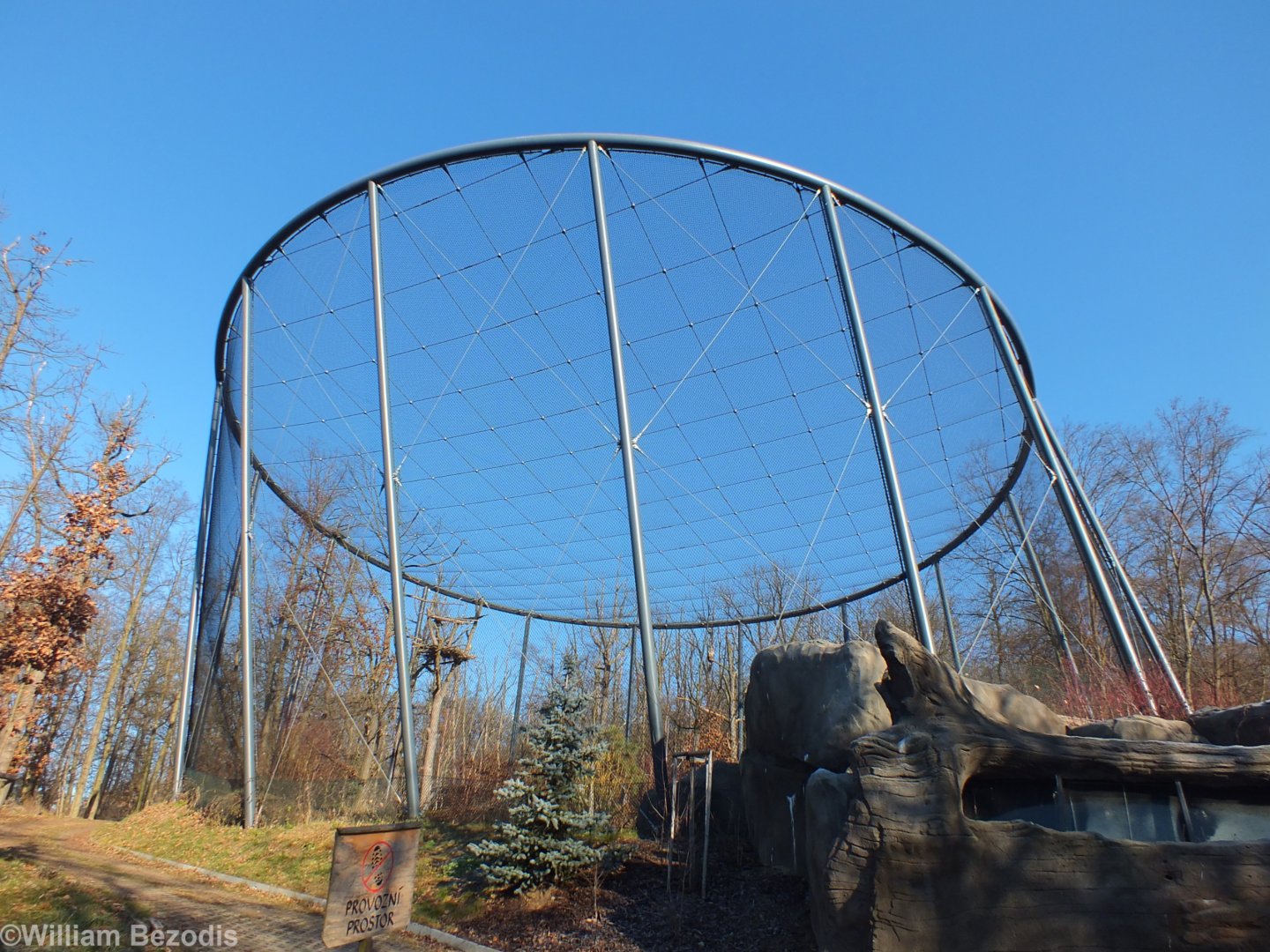 Walkthrough Bald Eagle Aviary