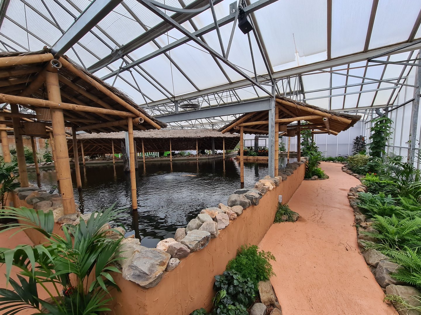 Walkway along top of Pankong river