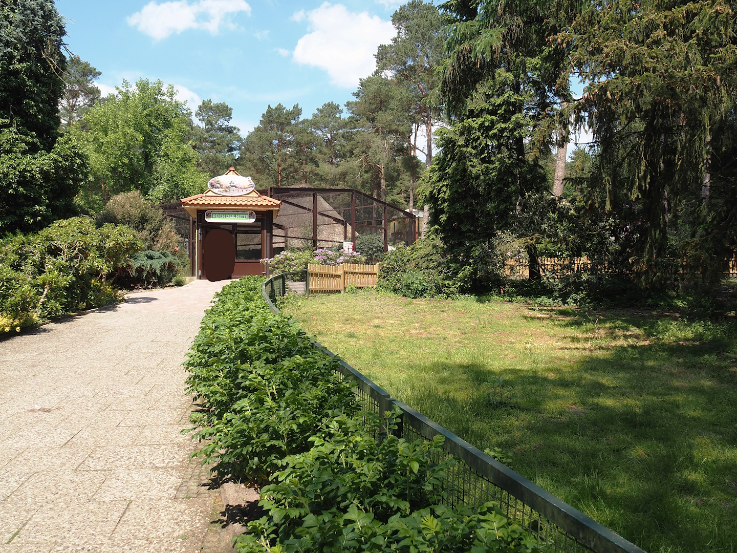Walkway and Muscovy duck exhibit, 2024-05-21