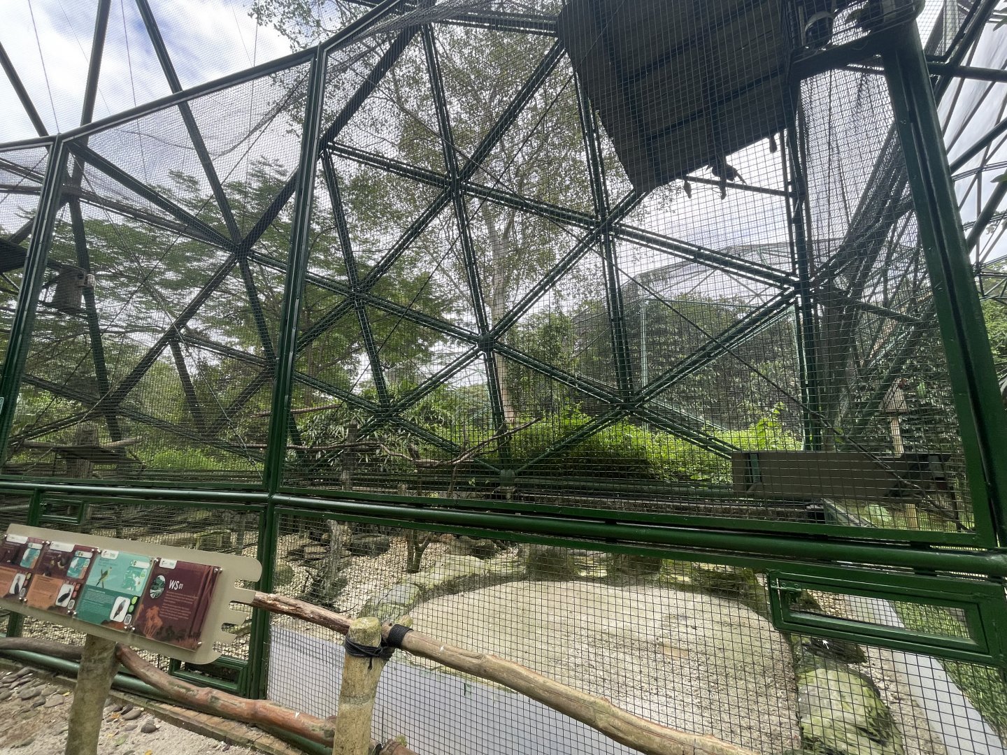 wallacea & sahul - aviary no. 1 - taman burung