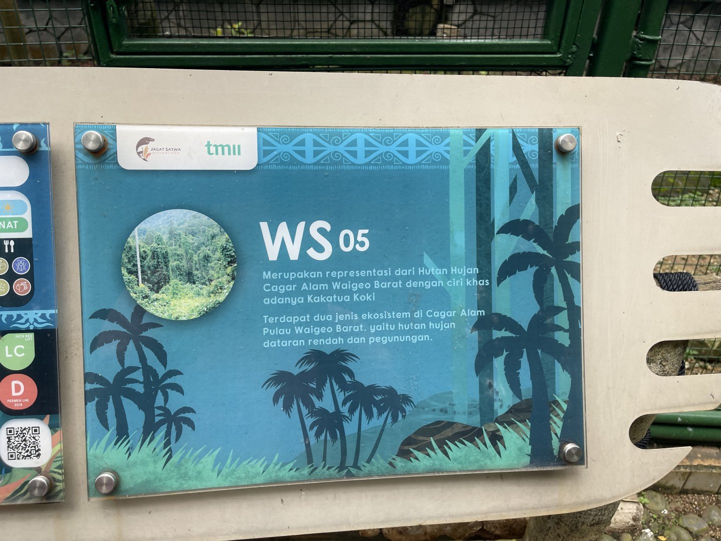 wallacea & sahul - aviary no. 5 signage - taman burung