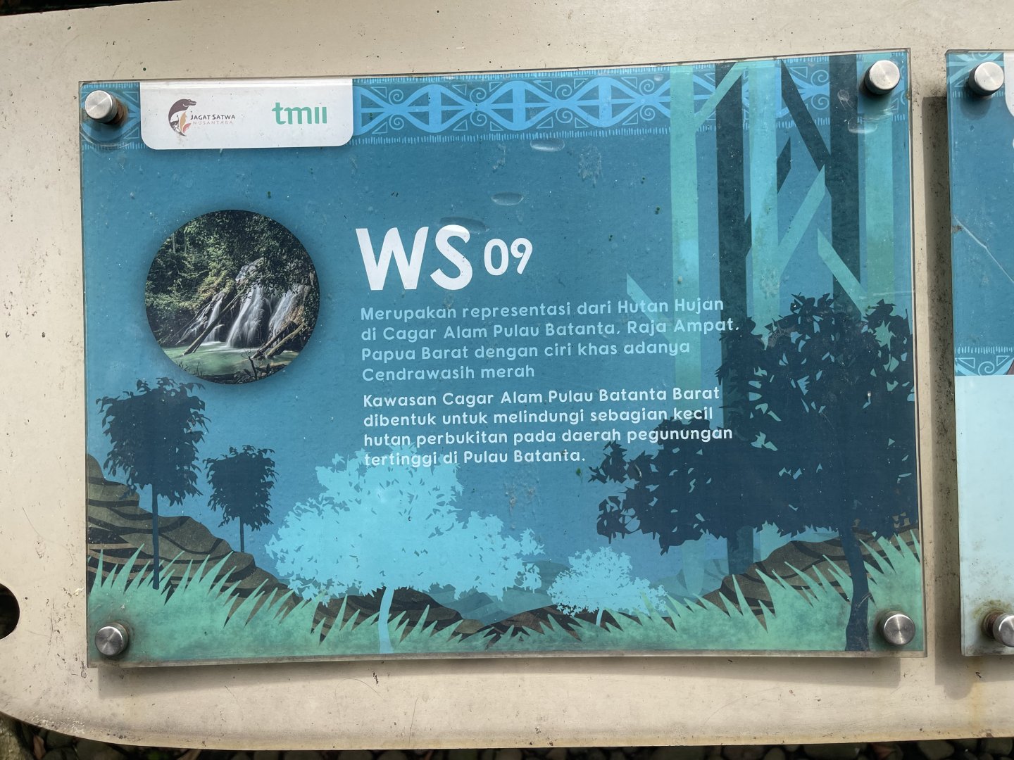 wallacea & sahul - aviary no. 9 signage - taman burung