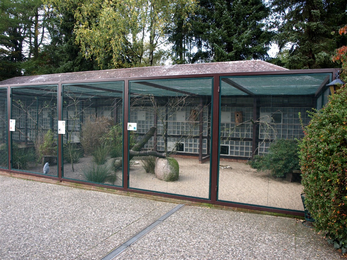 Walsrode Birdpark - New Caledonian aviary