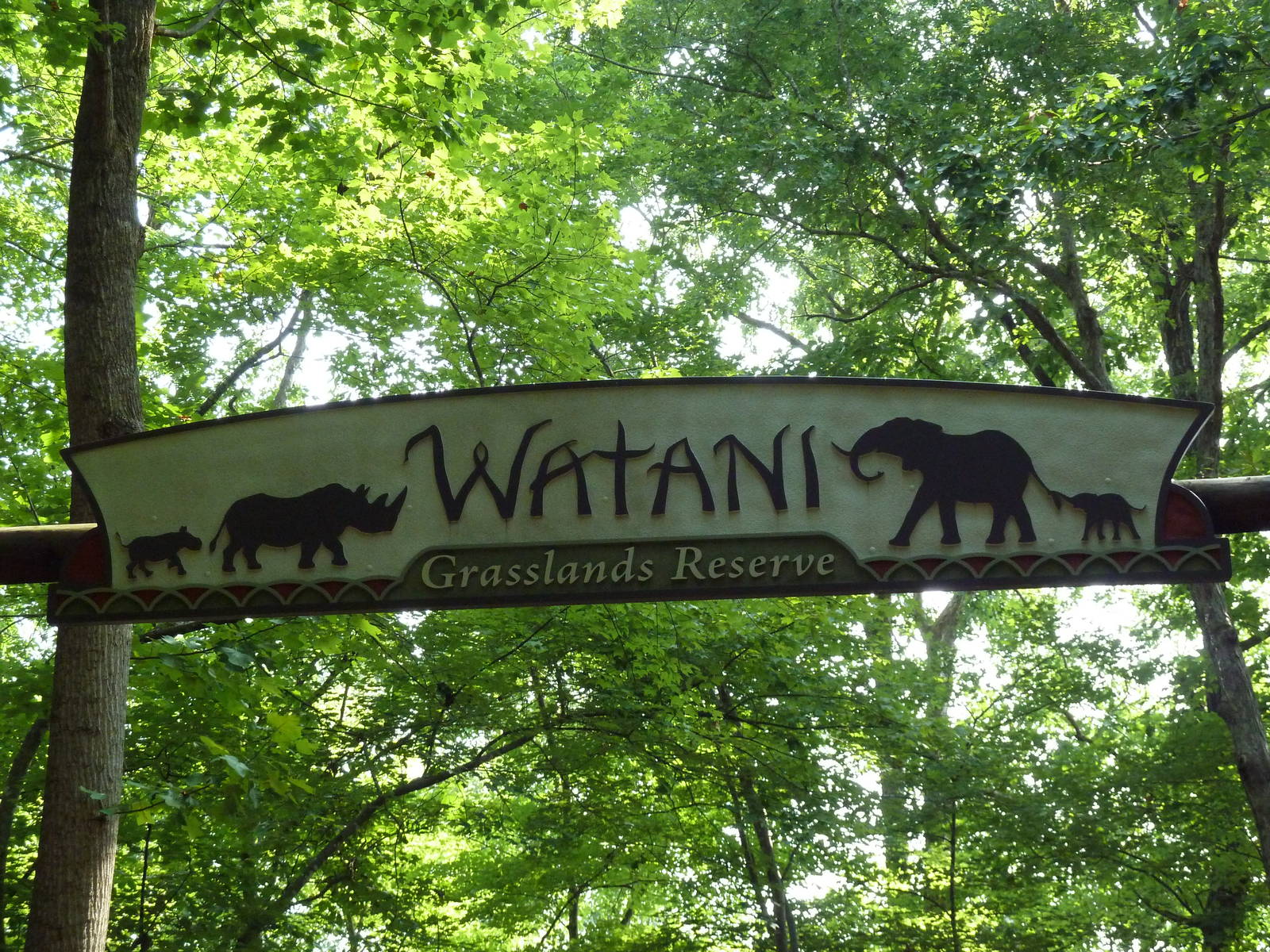 Watani Grasslands Reserve - Entrance Sign